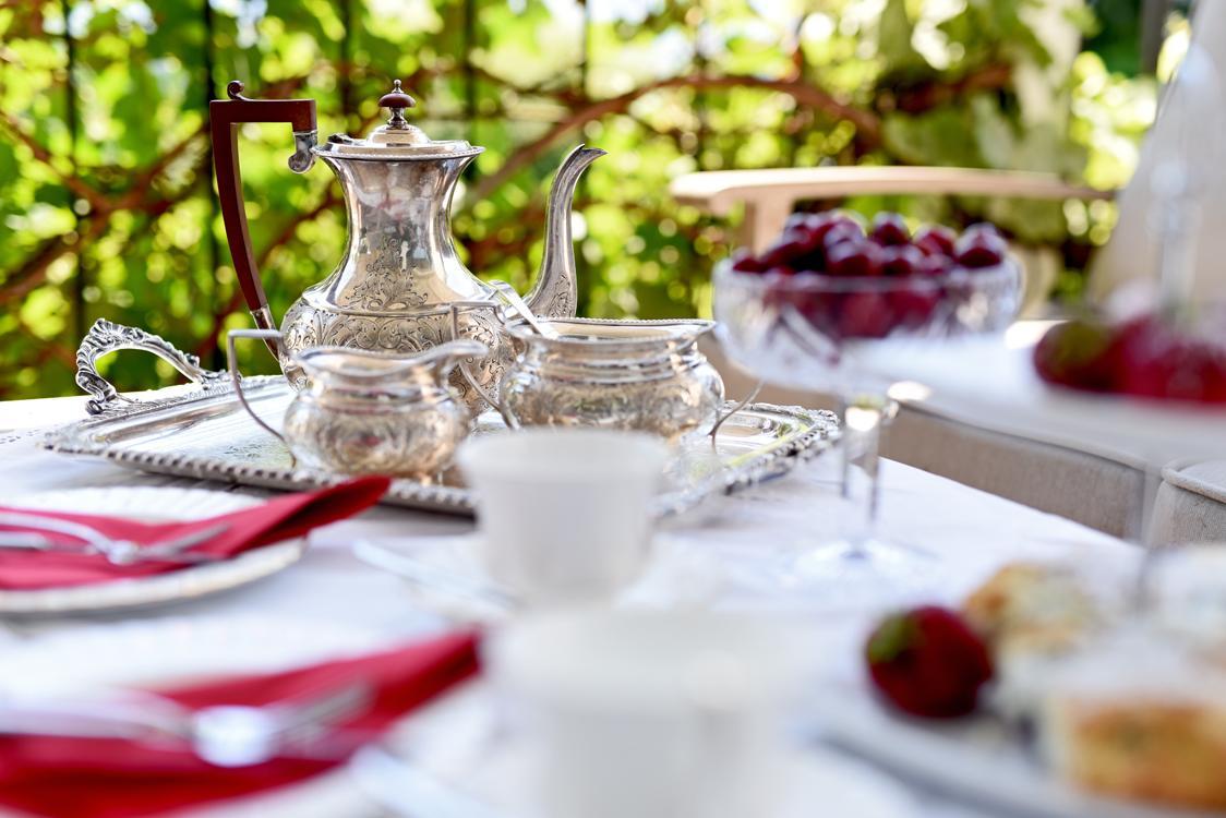 A Touch Of English B&B Kelowna Ngoại thất bức ảnh